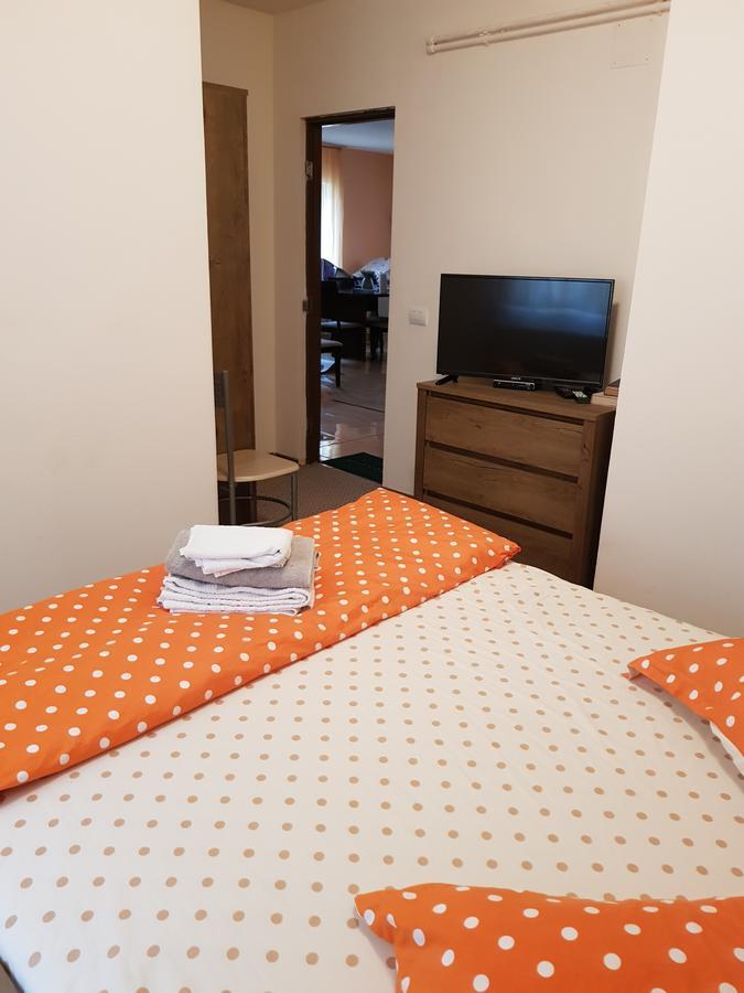 Vila Carmen Cazaci Екстер'єр фото